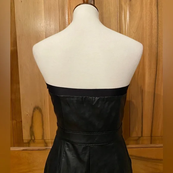 Rachel Roy Strapless Black Pleather Jumpsuit/ Pockets Draped/Boned Bodice EUC 6 - Picture 10 of 16